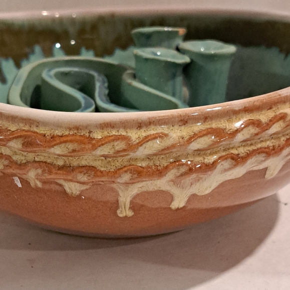 Vintage ceramic green ikebana vase, green flower vase. Made in Hungary. - Picture 7 of 8